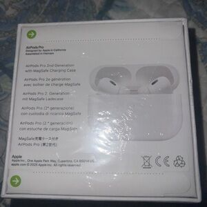 Apple AirPods Pro with MagSafe Case - White